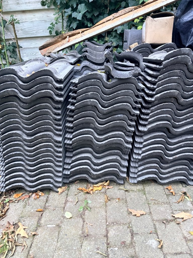 Monier sneldek antraciet dakpannen 80 stuks, Ophalen, Steen of Klei, Nieuw, 5 tot 10 m²
