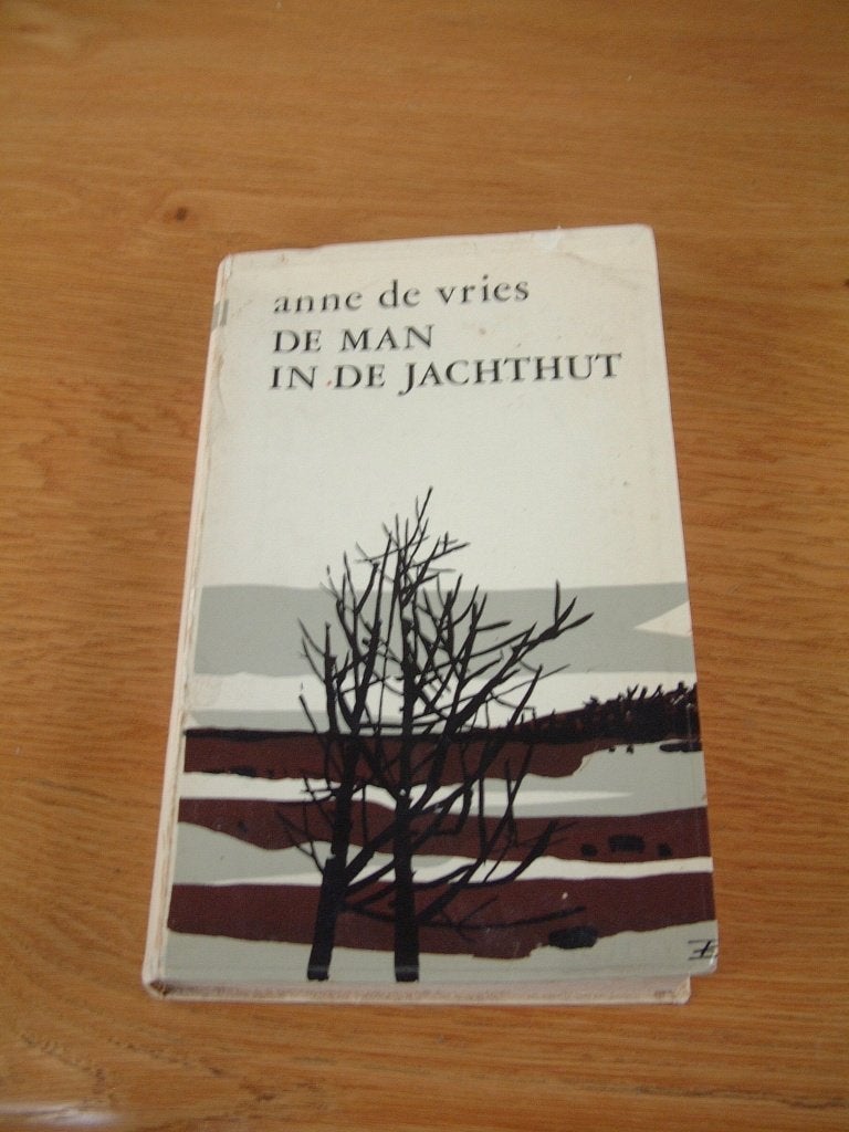 boek : De man in de jachthut-Anne de Vries, Ophalen of Verzenden, Gelezen