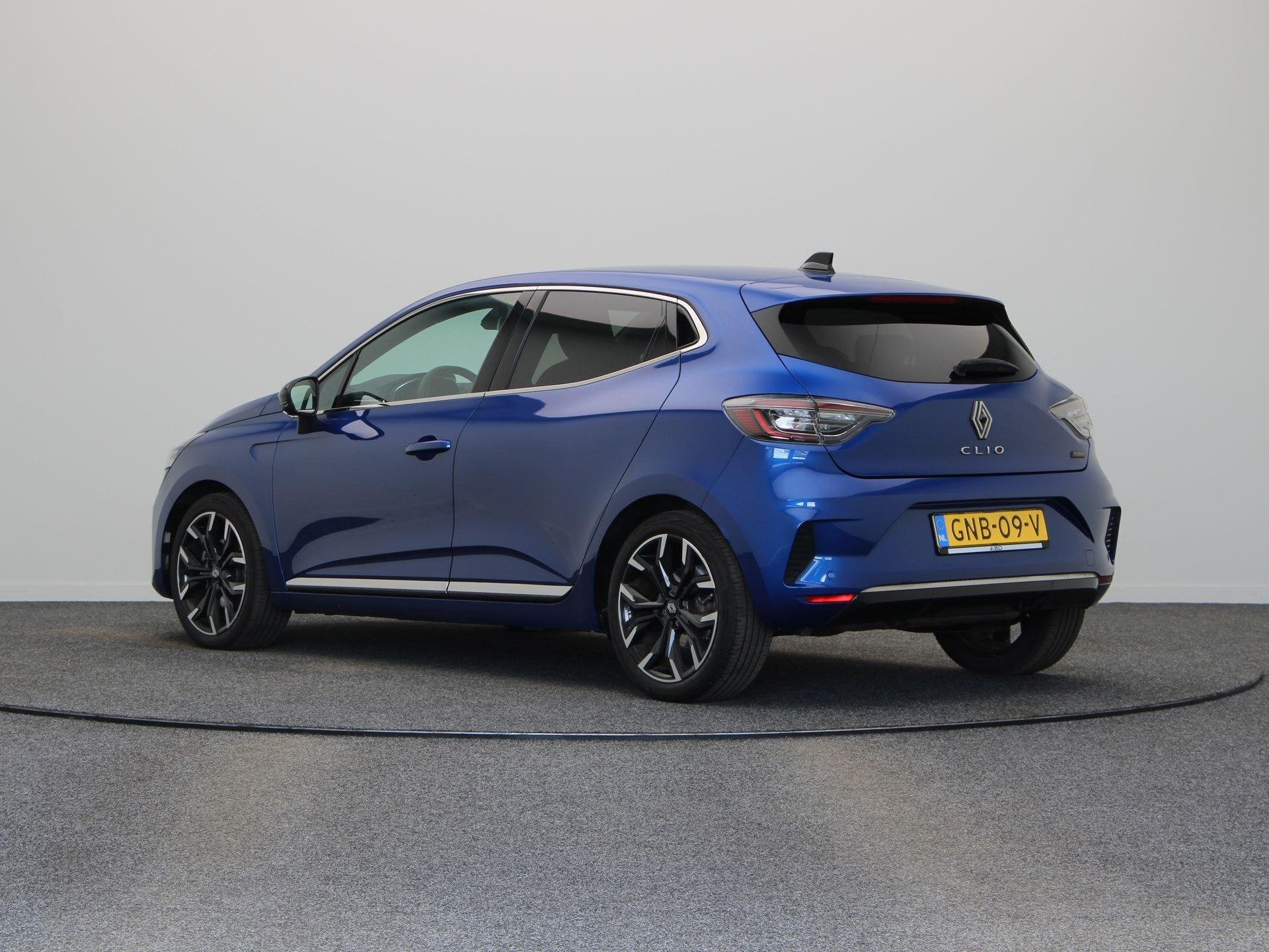 Renault Clio E-Tech Full Hybrid 145pk techno | BOSE | 360 gr, Gebruikt, Blauw, Leder en Stof, 23 km/l