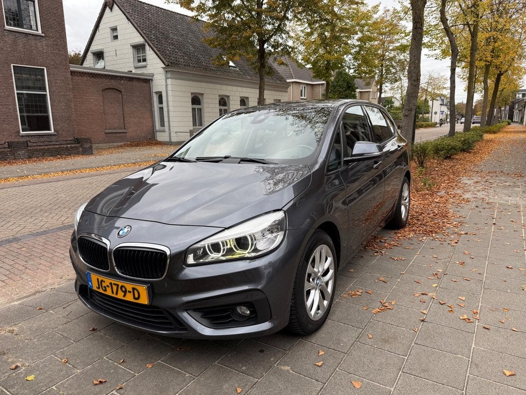 BMW 2-serie Active Tourer 218i High Executive AUTOMAAT PANOR, Auto's, BMW, 136 pk, Gebruikt, Bedrijf, 2-Serie Active Tourer