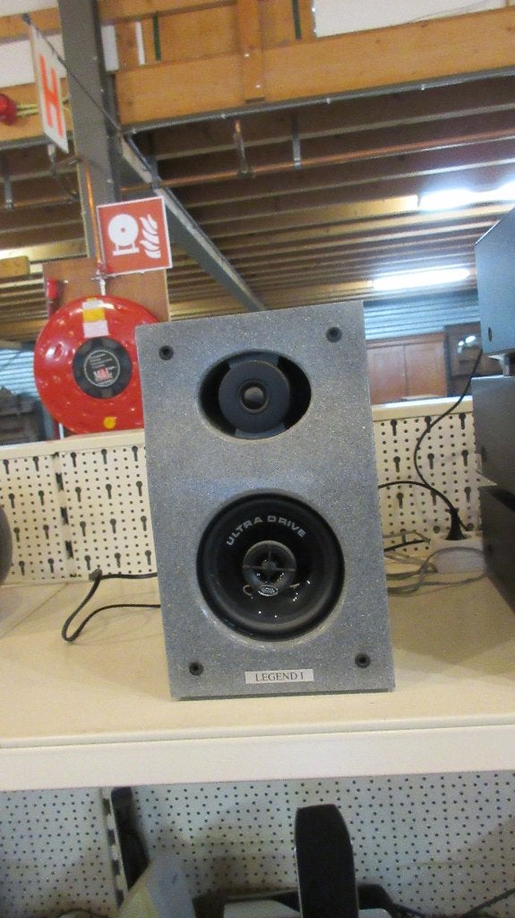 Foto 4 van Sony STR-DE310 Audio Control Center met Legend 1 speakers