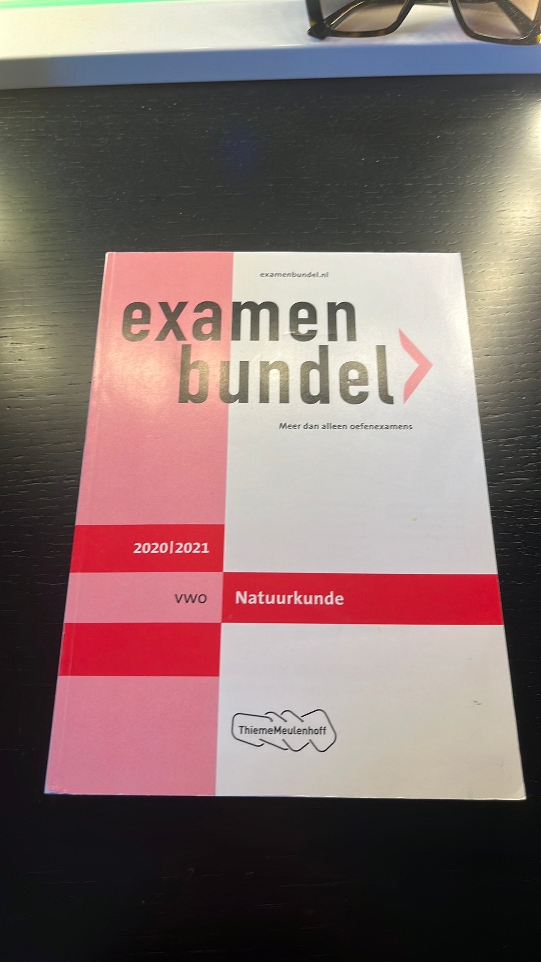 Examenbundel Natuurkunde vwo 2020/2021 nieuw, Boeken, Ophalen of Verzenden, Nieuw, VWO, Natuurkunde