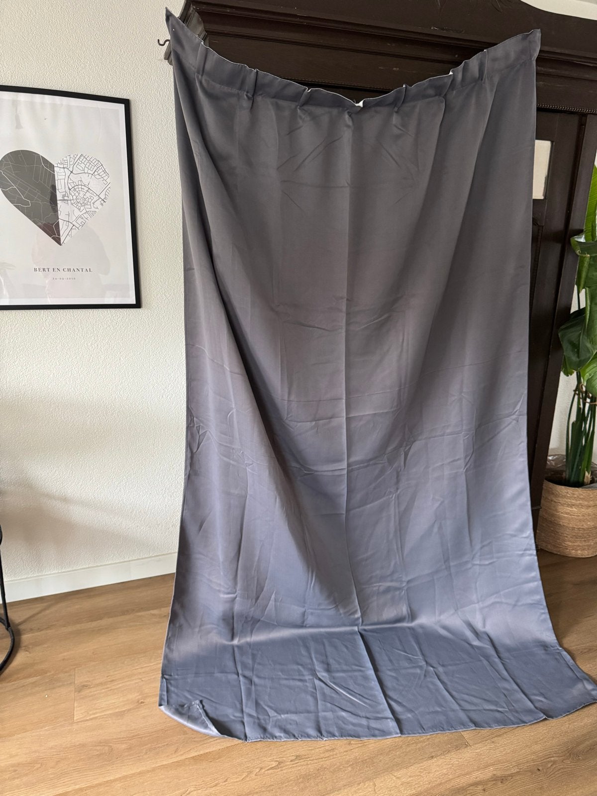 2x Antraciet Verduisterende Gordijnen - 130x246 cm, Gebruikt, Verduisterend, Ophalen of Verzenden, Gordijn