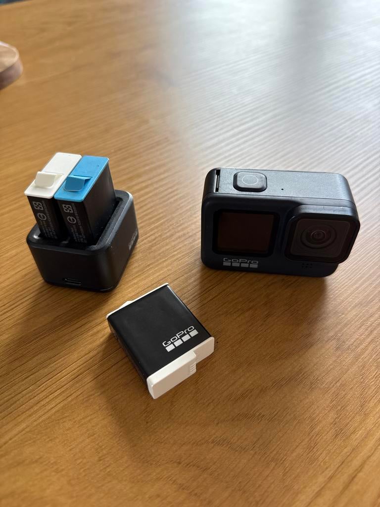 GoPro Hero 9 Black met 3 accu's en oplader, Audio, Tv en Foto, Actiecamera's, Ophalen of Verzenden, Zo goed als nieuw, GoPro
