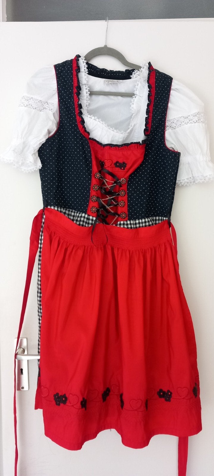 Oktoberfeest Jurk Maat 44 met Blouse - Landhaus Dirndl, Meerkleurig, Maat 42/44 (L), Ophalen of Verzenden, Knielengte