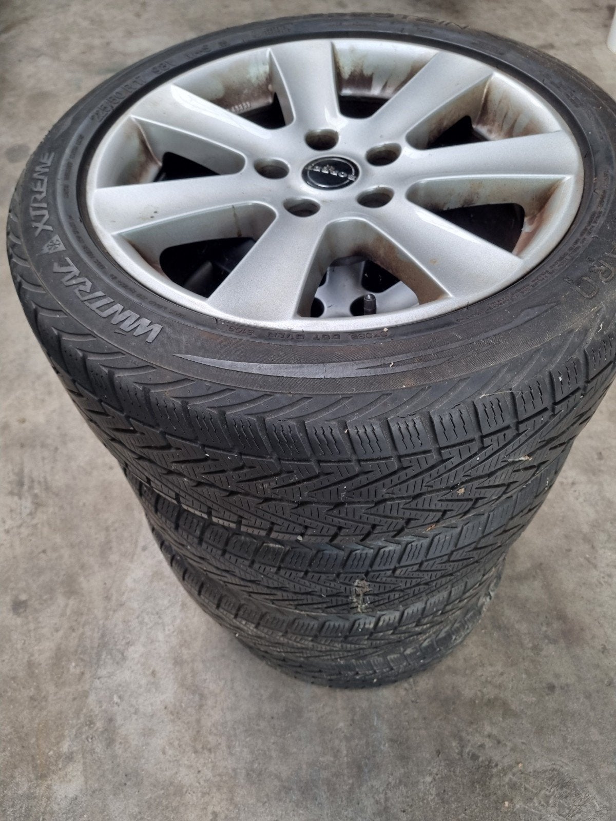 Borbet velgen met winterbanden - 17 inch, Auto-onderdelen, Banden en Velgen, Gebruikt, Banden en Velgen, 17 inch, 225 mm