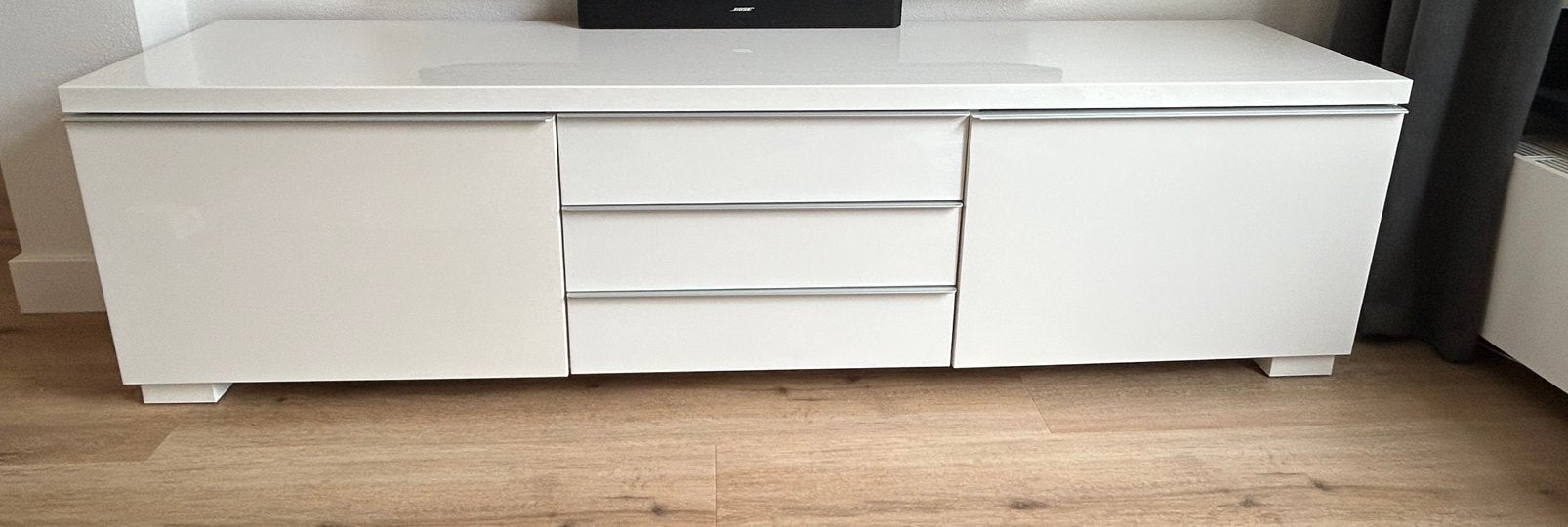 Modern wit tv-meubel met lades en deuren, Ophalen, Gebruikt, 150 tot 200 cm, Minder dan 100 cm