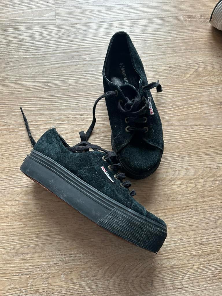 Zwarte sneakers plateau maat 38 Superga, Zwart, Ophalen of Verzenden, Sneakers of Gympen, Gedragen