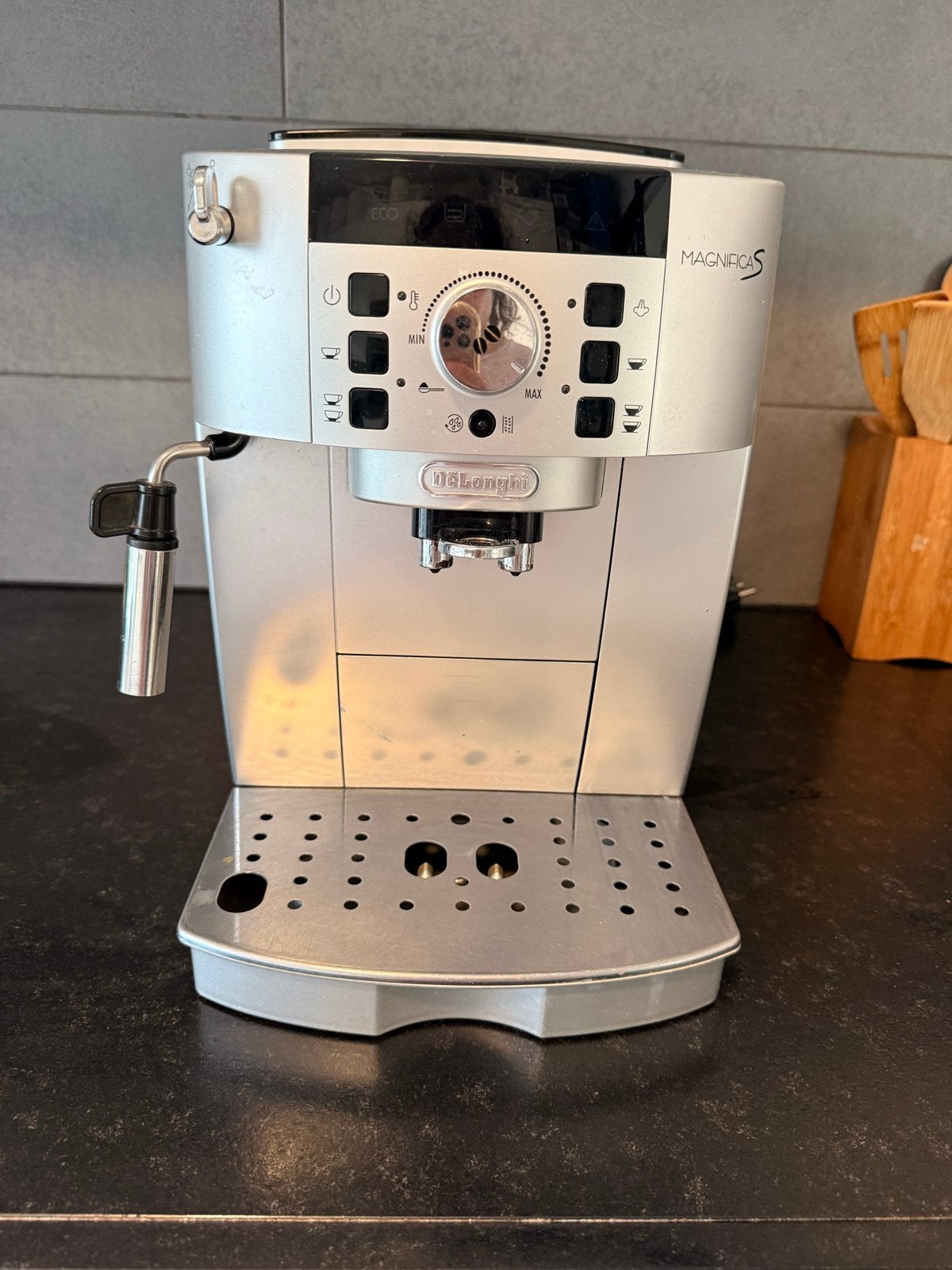 De'Longhi Magnifica S Koffiezetapparaat - Zilver, Witgoed en Apparatuur, Afneembaar waterreservoir, Gebruikt, Espresso apparaat