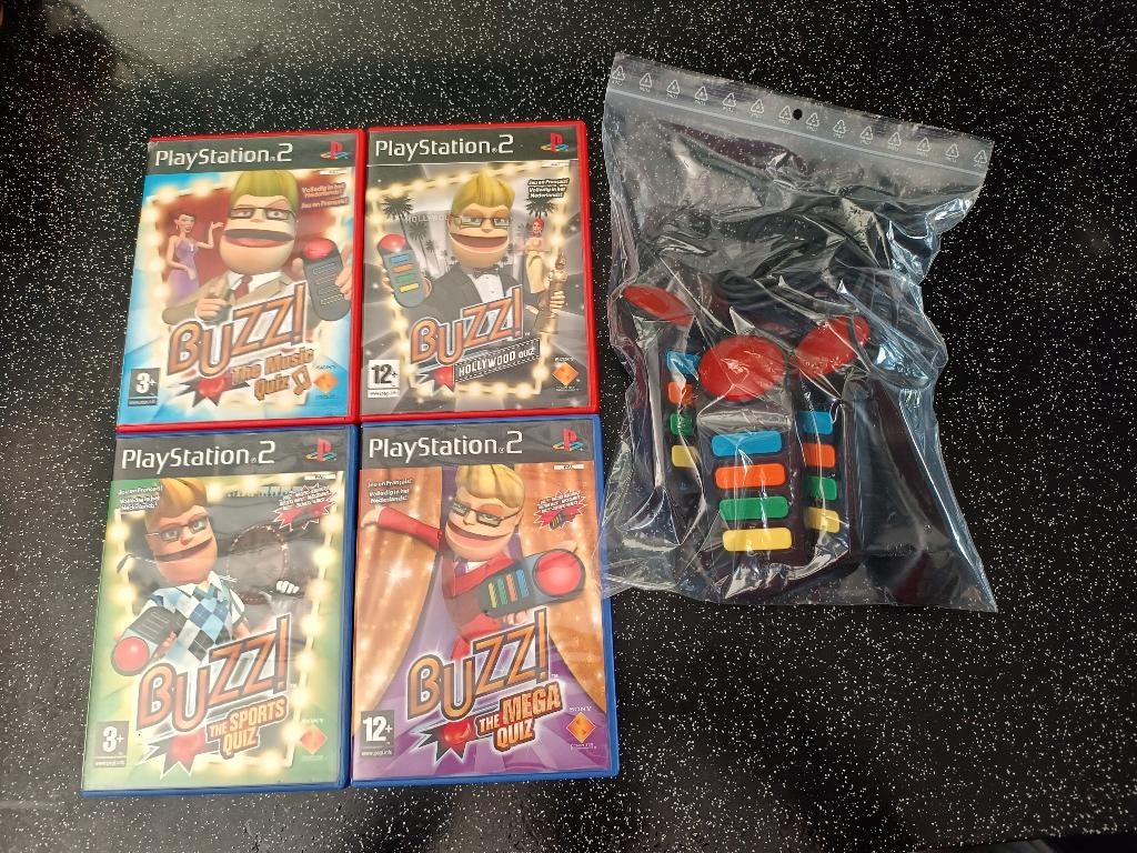 Buzzer met 4 buzz games ps2, Spelcomputers en Games, Games | Sony PlayStation 2, Muziek, Eén computer, Ophalen of Verzenden, Zo goed als nieuw