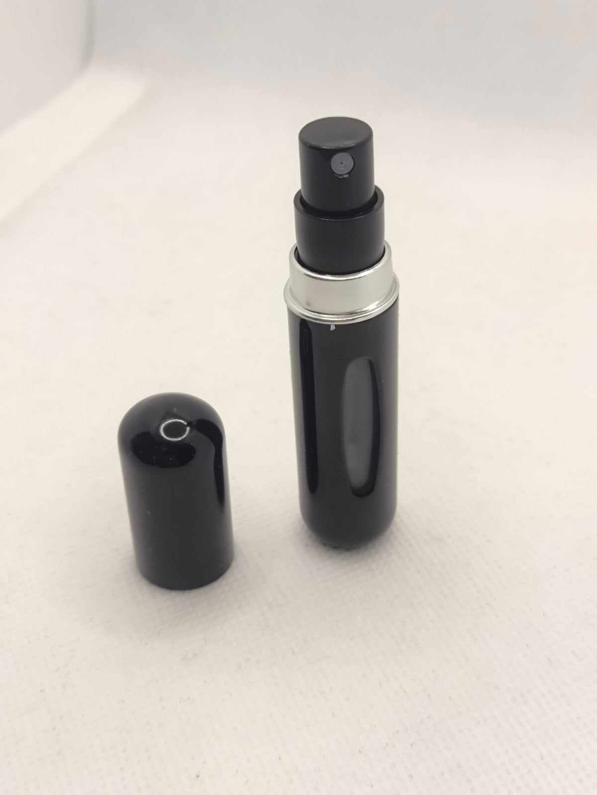 Handige parfumfles refiller op zak - nieuw, Verzamelen, Parfumverzamelingen, Ophalen of Verzenden, Zo goed als nieuw
