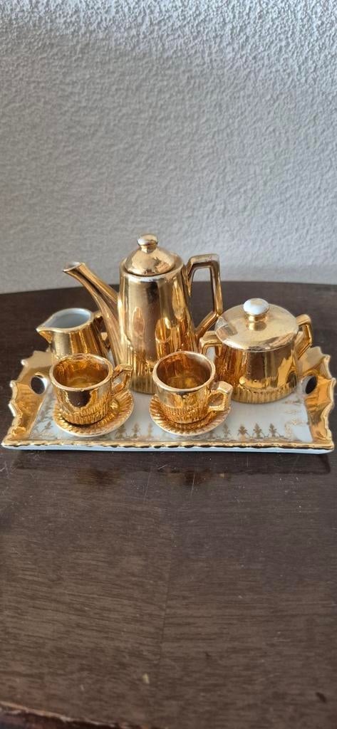 Antiek miniatuur serviesje, Antiek en Kunst, Antiek | Servies compleet, Ophalen of Verzenden