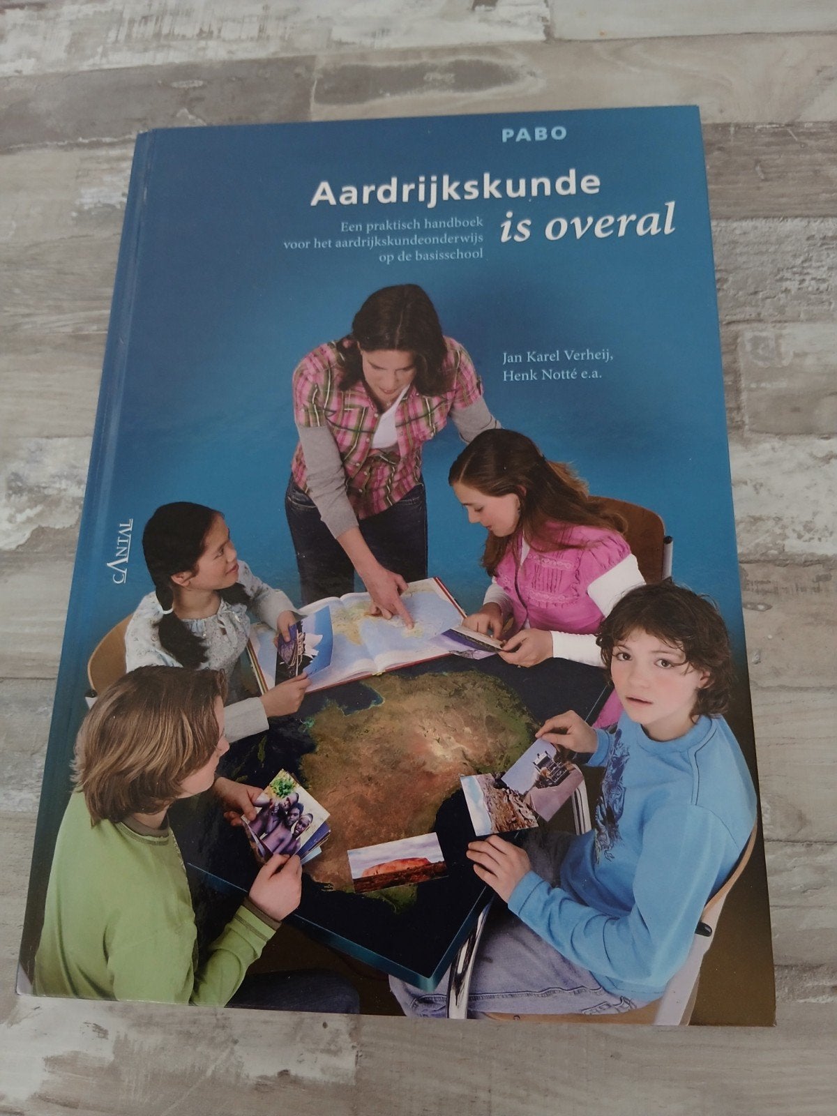 Aardrijkskunde is overal - PABO handboek basisschool, Gelezen, Jan Karel Verheij, Henk Notté e.a., Ophalen of Verzenden, Aardrijkskunde