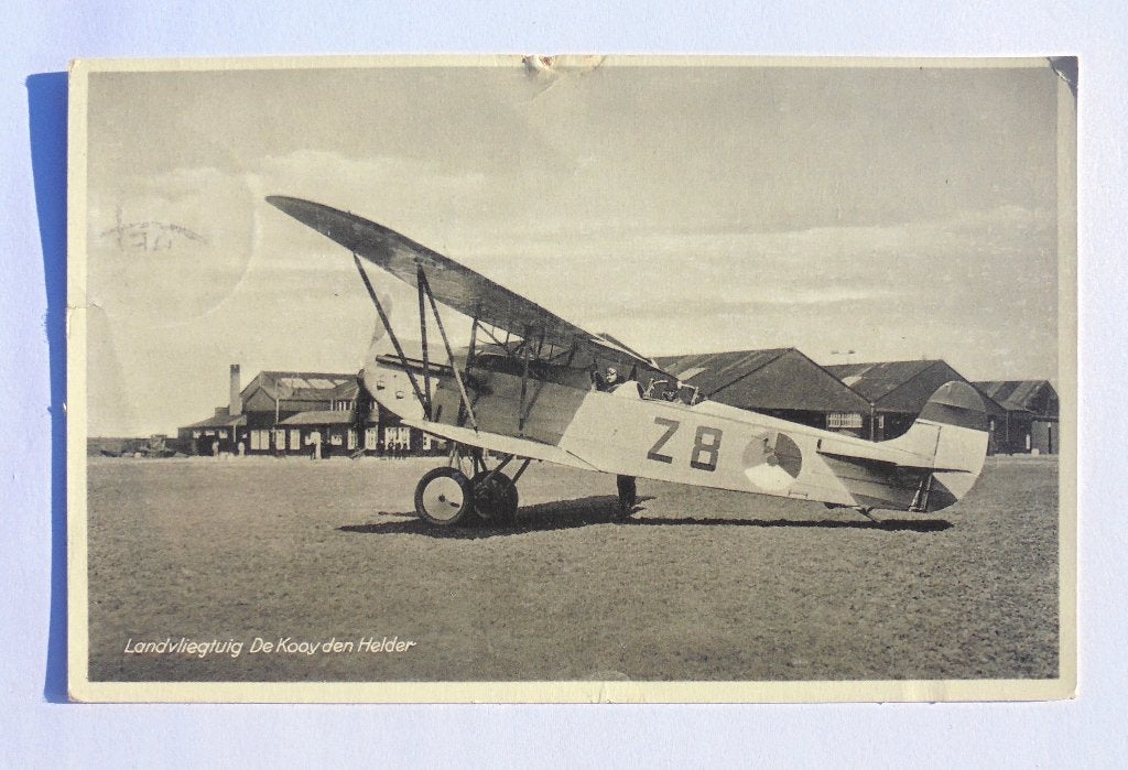 Den Helder Vliegkamp de KOOIJ, Fokker CV MLD bij hangaars., Ophalen of Verzenden, 1920 tot 1940, Gelopen, Noord-Holland