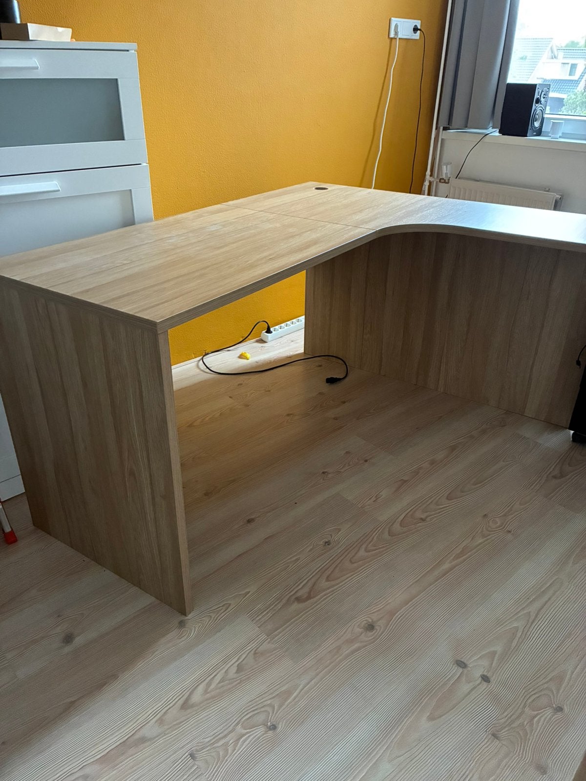 Hoekbureau leen bakker, Huis en Inrichting, Bureaus, Ophalen, Zo goed als nieuw, Hoekbureau