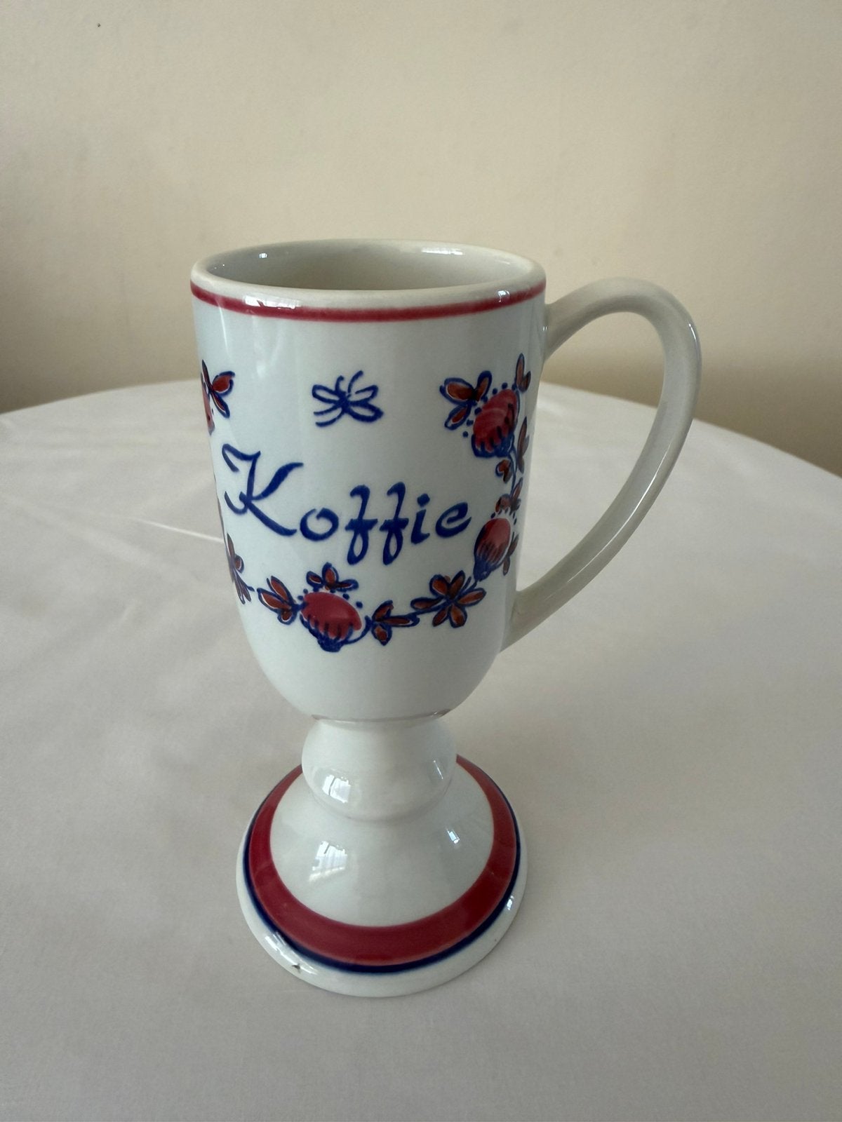 Zenith koffie beker - 13.5 cm (H) - bijna gratis, Ophalen of Verzenden, Zo goed als nieuw, Overige stijlen, Kop(pen) en/of Schotel(s)