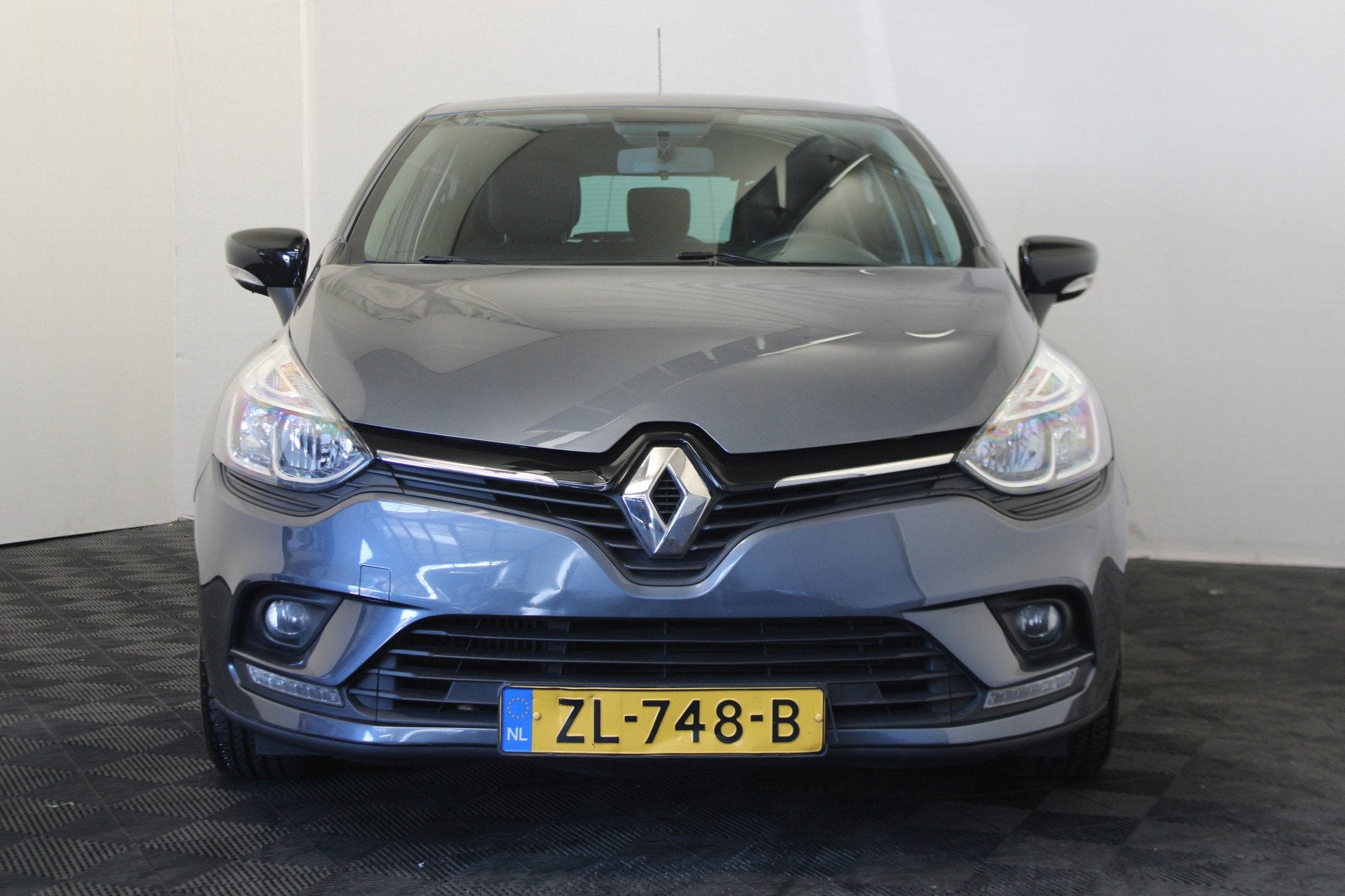 Renault Clio 0.9 TCe Limited (bj 2019), Voorwielaandrijving, 898 cc, Stof, Gebruikt