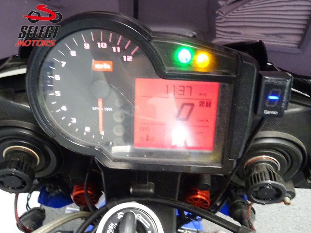MOOIE STOERE APRILIA TUONO 1000 R (bj 2007), 2 cilinders, Motorrijbewijs A, Onbekend, Meer dan 35 kW