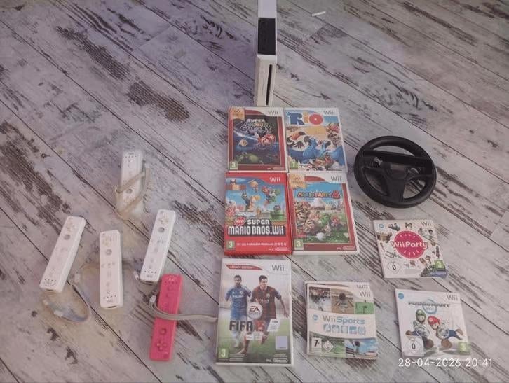 Wii Console Bundel met 4 Controllers, Stuur en 7 Games, Ophalen of Verzenden, Gebruikt, Met 3 controllers of meer, Met stuurtje