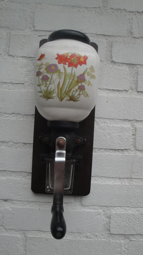 Vintage Wandkoffiemolen met Bloemmotief, Ophalen of Verzenden