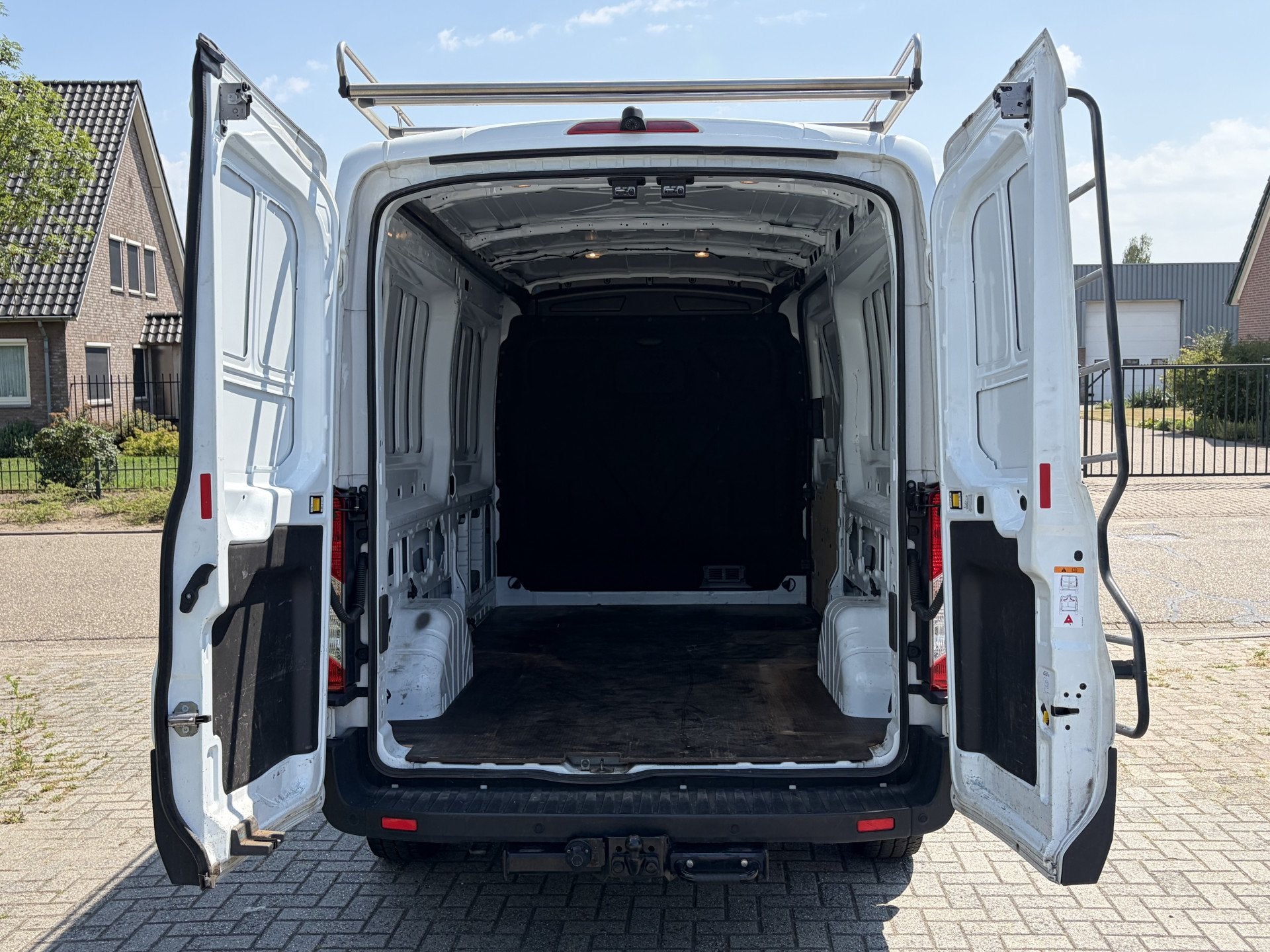Ford Transit 330 2.0 TDCI 130PK MHEV L3H2 Trend ✓ 3-zits, Auto's, Stof, 4 cilinders, 2500 kg, Wit