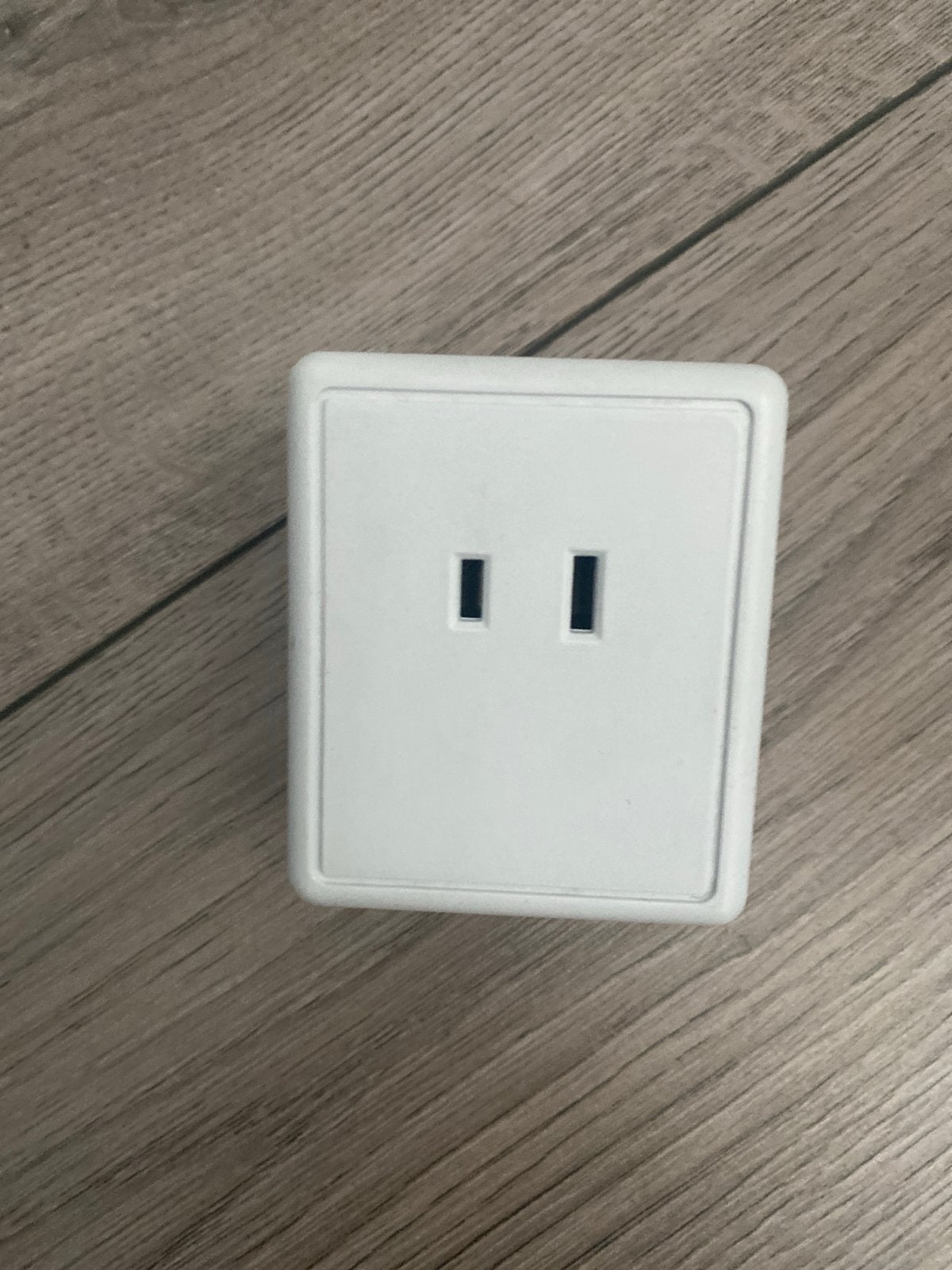 Spanningsomvormer 220/240V naar 110/120V, Ophalen of Verzenden, Nieuw, Omvormer