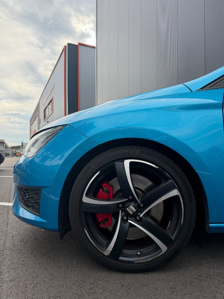 Foto 17 van Seat Leon Cupra 2.0 TSI ST DSG 2016 Blauw