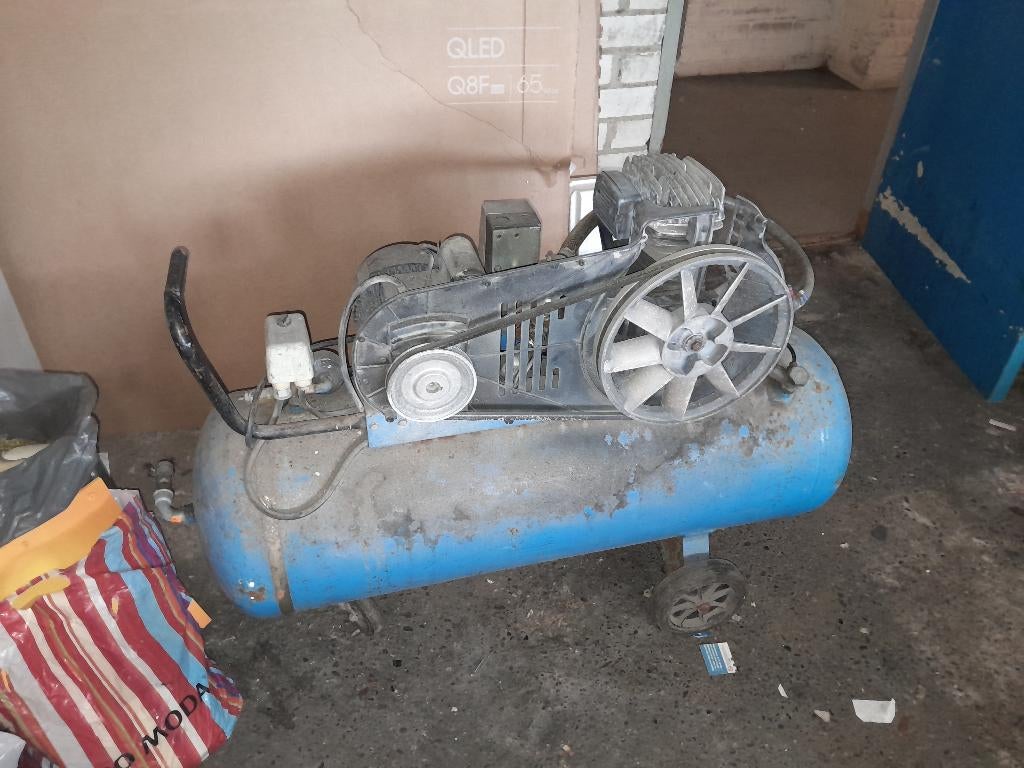 compressor en zandstraal cabine met filter, Ophalen, Gebruikt, 200 tot 400 liter/min, Mobiel