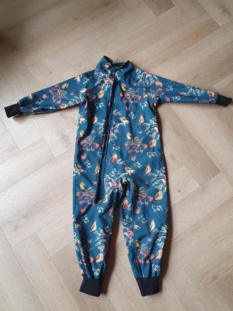 Leuke softshell overall met vogelprint - merk Ielm -maat 116, Kinderen en Baby's, Ophalen, Zo goed als nieuw, Ielm, Jongen of Meisje