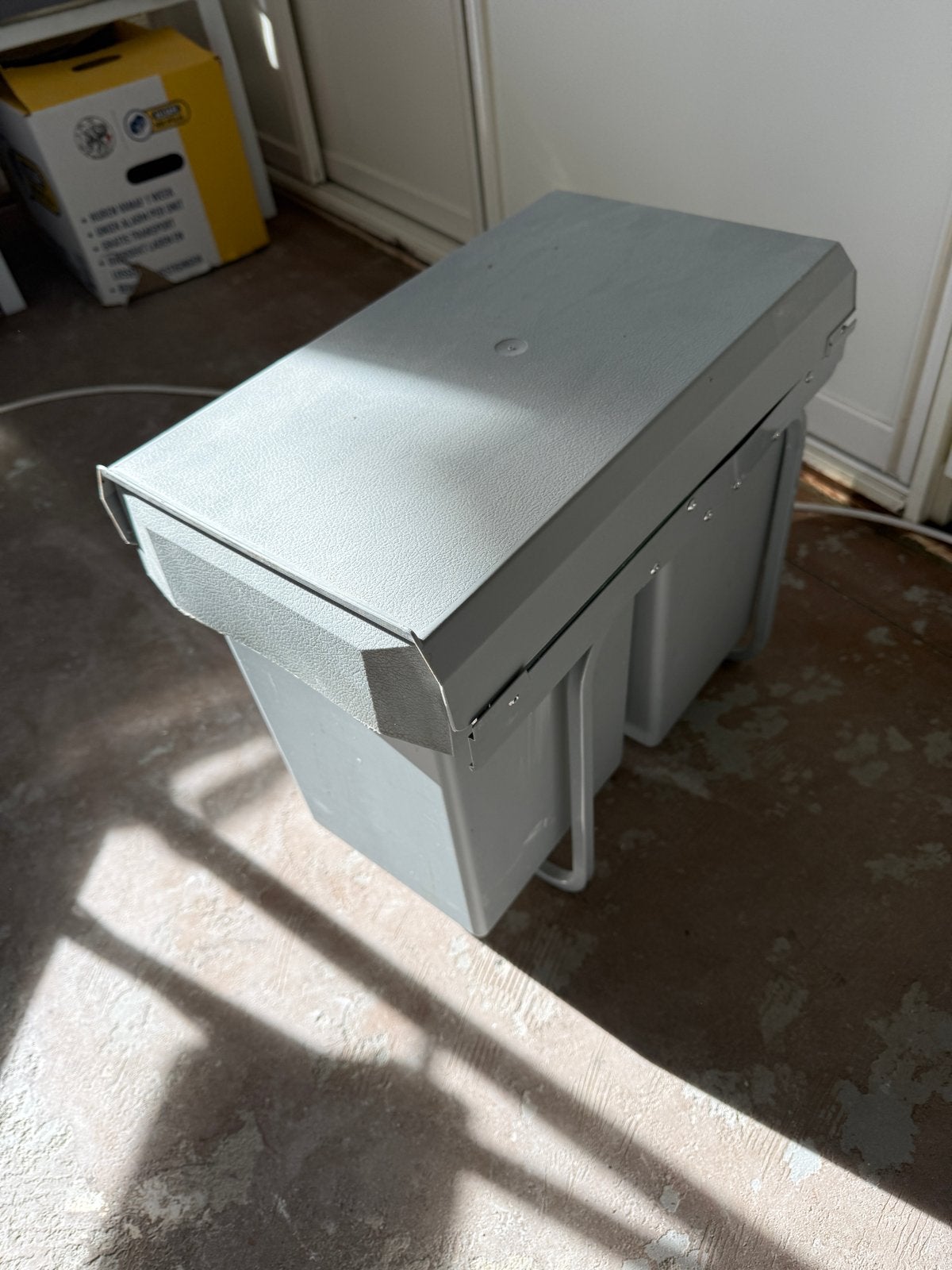 Prullenbak met 2 vakken - ideaal voor afvalscheiding, Huis en Inrichting, 10 tot 20 liter, Ophalen, Gebruikt, Kunststof