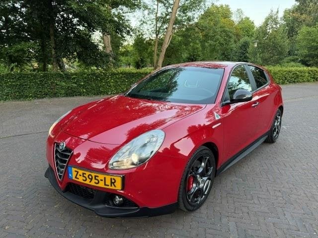 Alfa Romeo Giulietta 1.7TBI 241PK Quadrifoglio Verde Nr306 L, Automaat, Gebruikt, Bedrijf, 1000 kg
