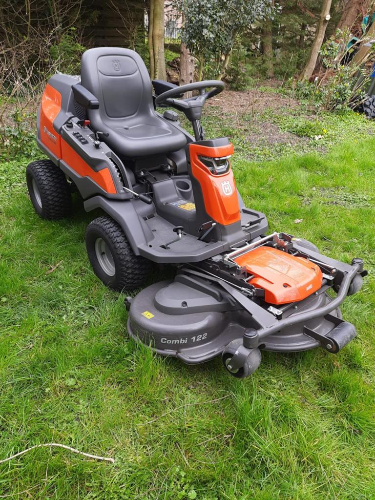 Husqvarna r420 tsx, Ophalen, Mulchfunctie, Zo goed als nieuw, 120 cm of meer