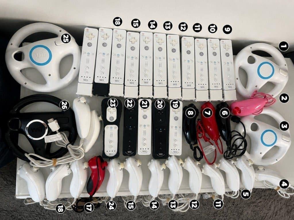 Nintendo Wii Remotes & Accessories | Tested | From €10., Overige genres, Ophalen of Verzenden, Zo goed als nieuw, Eén computer