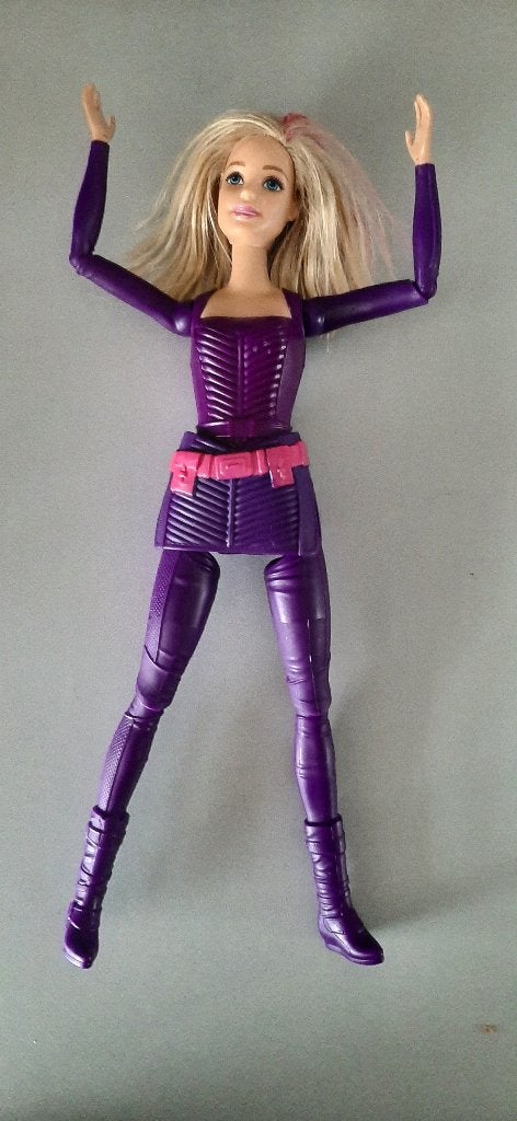 barbie super hero 2015 girl paars , Mattel, Ophalen of Verzenden, Zo goed als nieuw, Overige typen