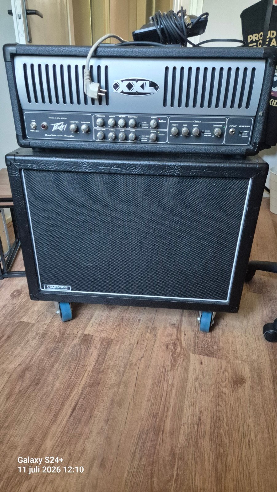 Peavey XXL 100 watt  + Harley Benton 2x12 V30 speakers, Ophalen, Gebruikt, Gitaar, 100 watt of meer