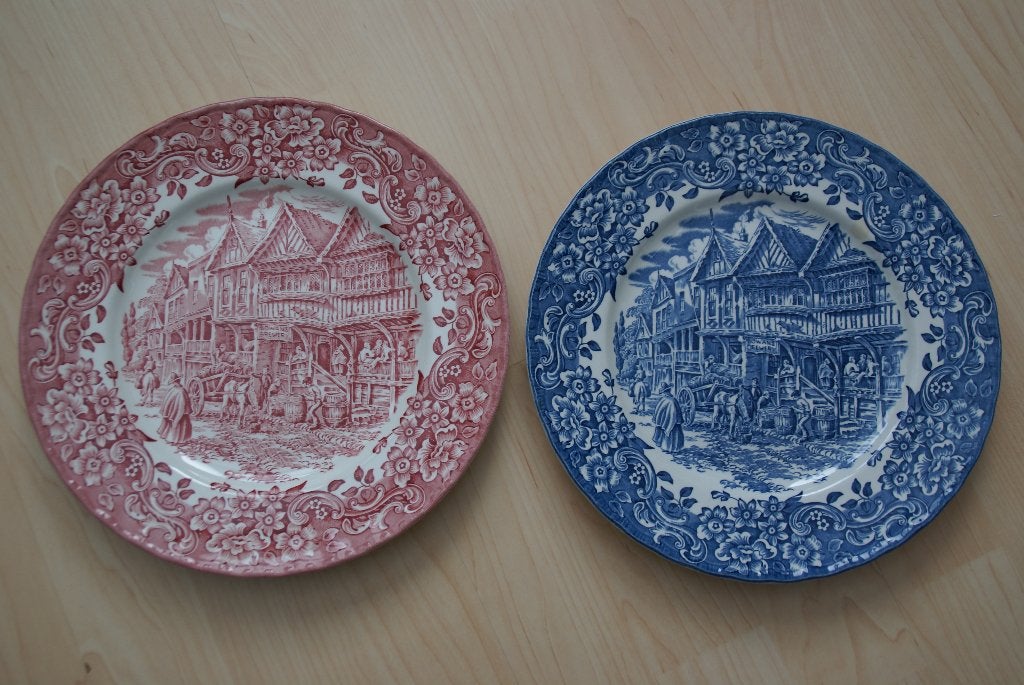 Royal Tudor, 2 bordjes, Ophalen of Verzenden