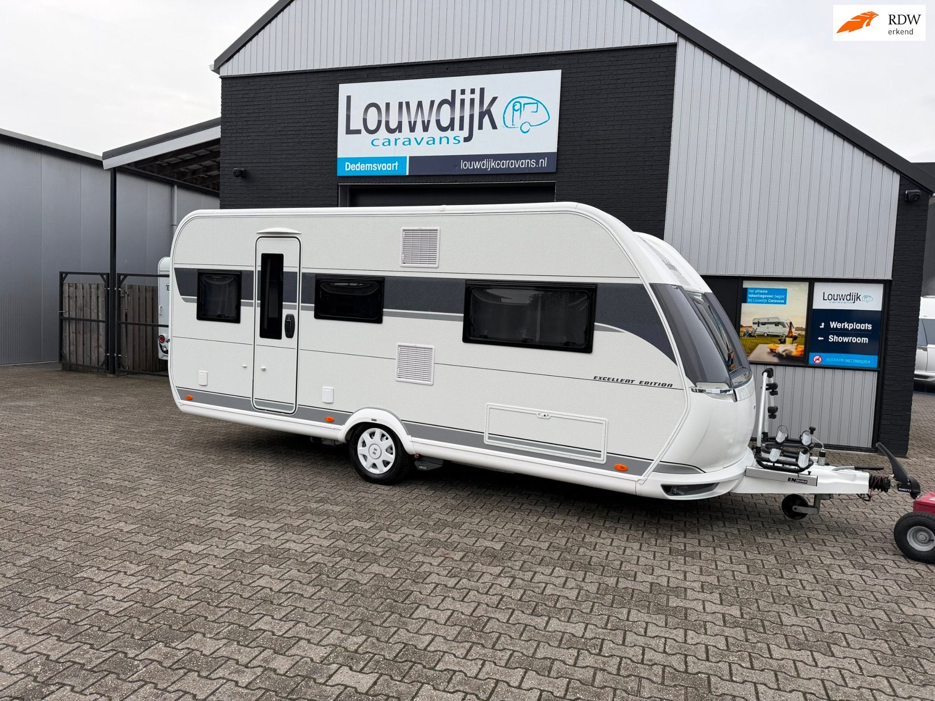 HOBBY Excellent 495 UL ’26 (Mover, Enkele Bedden), Caravans en Kamperen, Caravans, Rondzit, Hobby, 7 tot 8 meter, Bedrijf