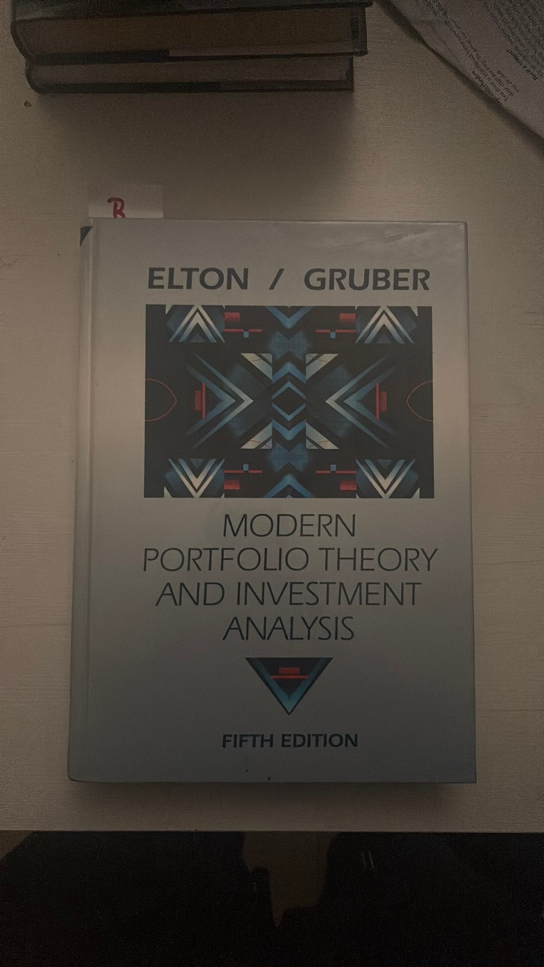 Modern Portfolio Theory and Investment Analysis – Elton & Gr, Ophalen of Verzenden, Zo goed als nieuw, Economie en Marketing