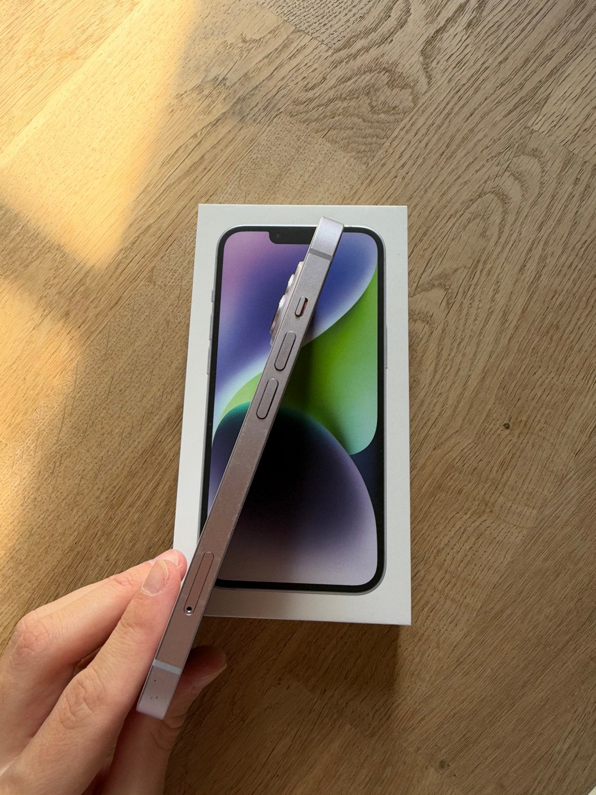 Foto 5 van Iphone 14 lila