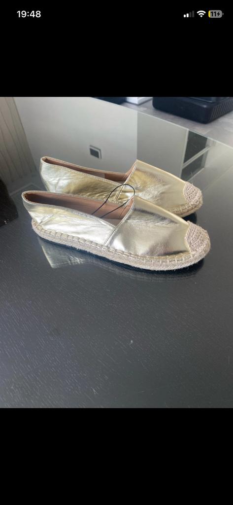 Gouden espadrilles maat 39 nieuw, Ophalen of Verzenden, Zo goed als nieuw, Espadrilles of Moccasins