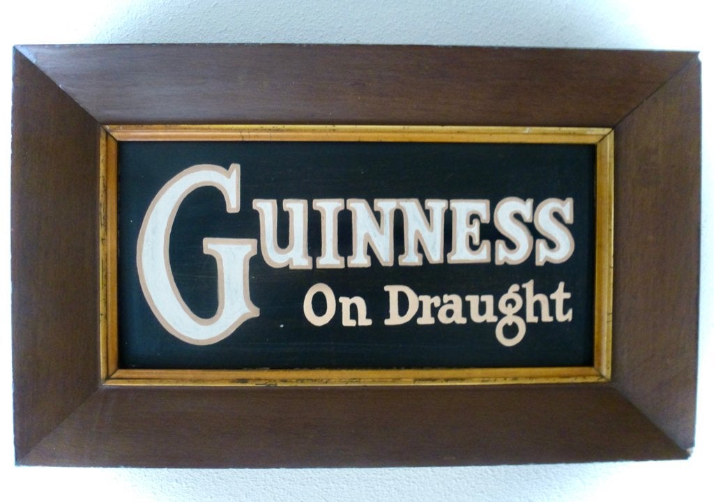 Handgeschilderd houten Irish pub bord / Guinness on Draught, Reclamebord, Ophalen of Verzenden, Zo goed als nieuw, B6
