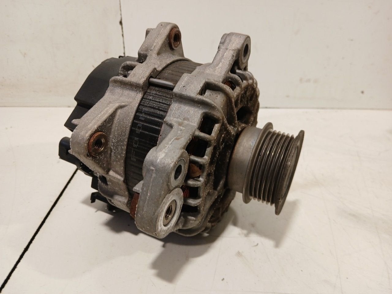 Dynamo Volvo S60, Auto-onderdelen, Onderdelen@venauto.nl, Van der Ven Autorecycling B.V., Gebruikt, Ettenseweg 76, 4706 PB Roosendaal, The Netherlands