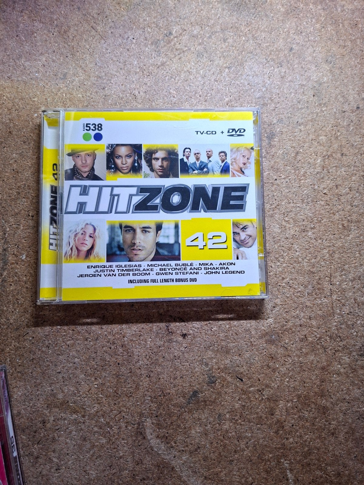 Hitzone 42 TV-CD + DVD met bonus DVD, Alle leeftijden, Nederlands, Ophalen of Verzenden, Inclusief DVD