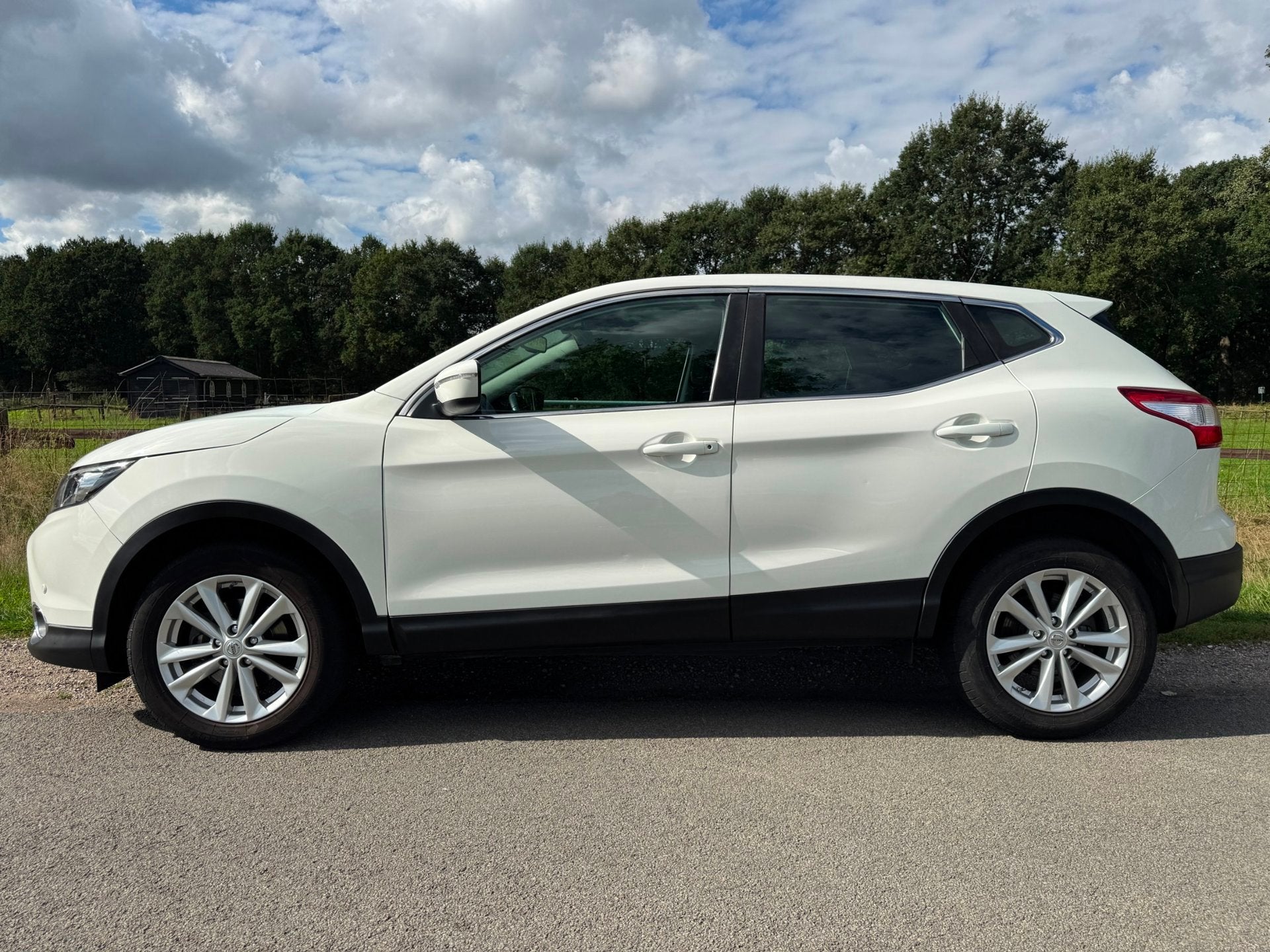 Nissan Qashqai 1.2 Connect Edition navigatie|camera|stoelver, Voorwielaandrijving, Euro 5, Stof, Gebruikt