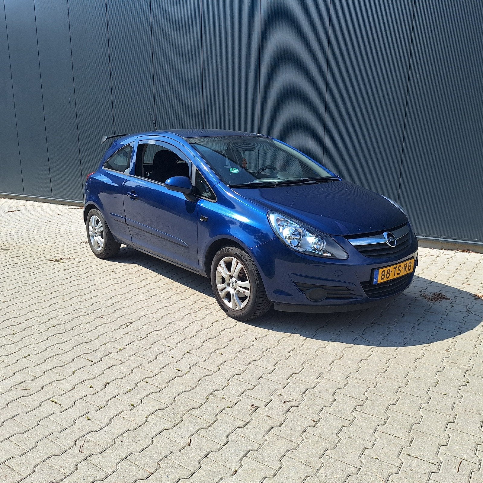 Opel Corsa 1.2 16V 2007 APK juli 2027, Voorwielaandrijving, 40 €/maand, Zwart, 4 cilinders
