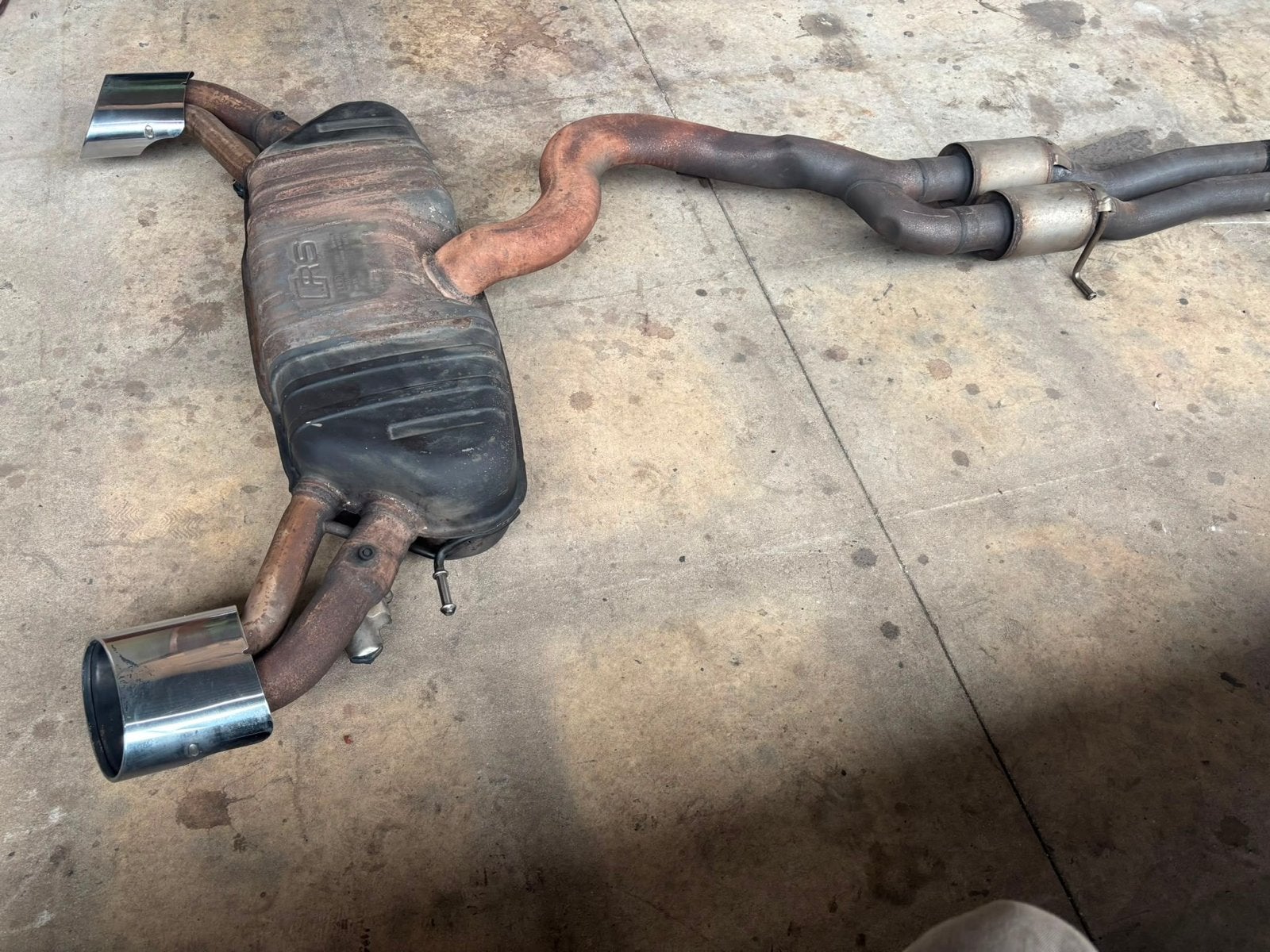 Origineel uitlaatsysteem Audi RS3 8V MK1 (non OPF), Auto-onderdelen, Uitlaatsystemen, Ophalen, Gebruikt, Audi