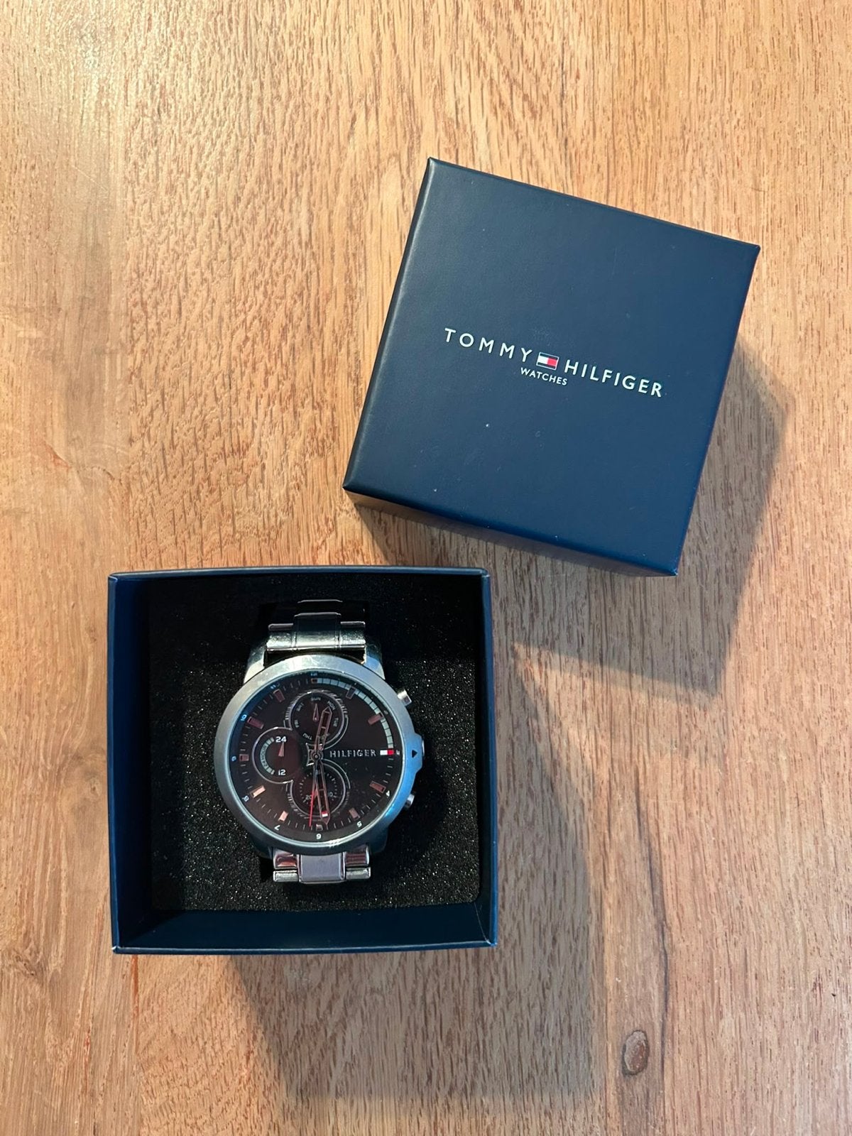 Stijlvol Tommy Hilfiger heren horloge, Staal, Polshorloge, Zo goed als nieuw, Ophalen