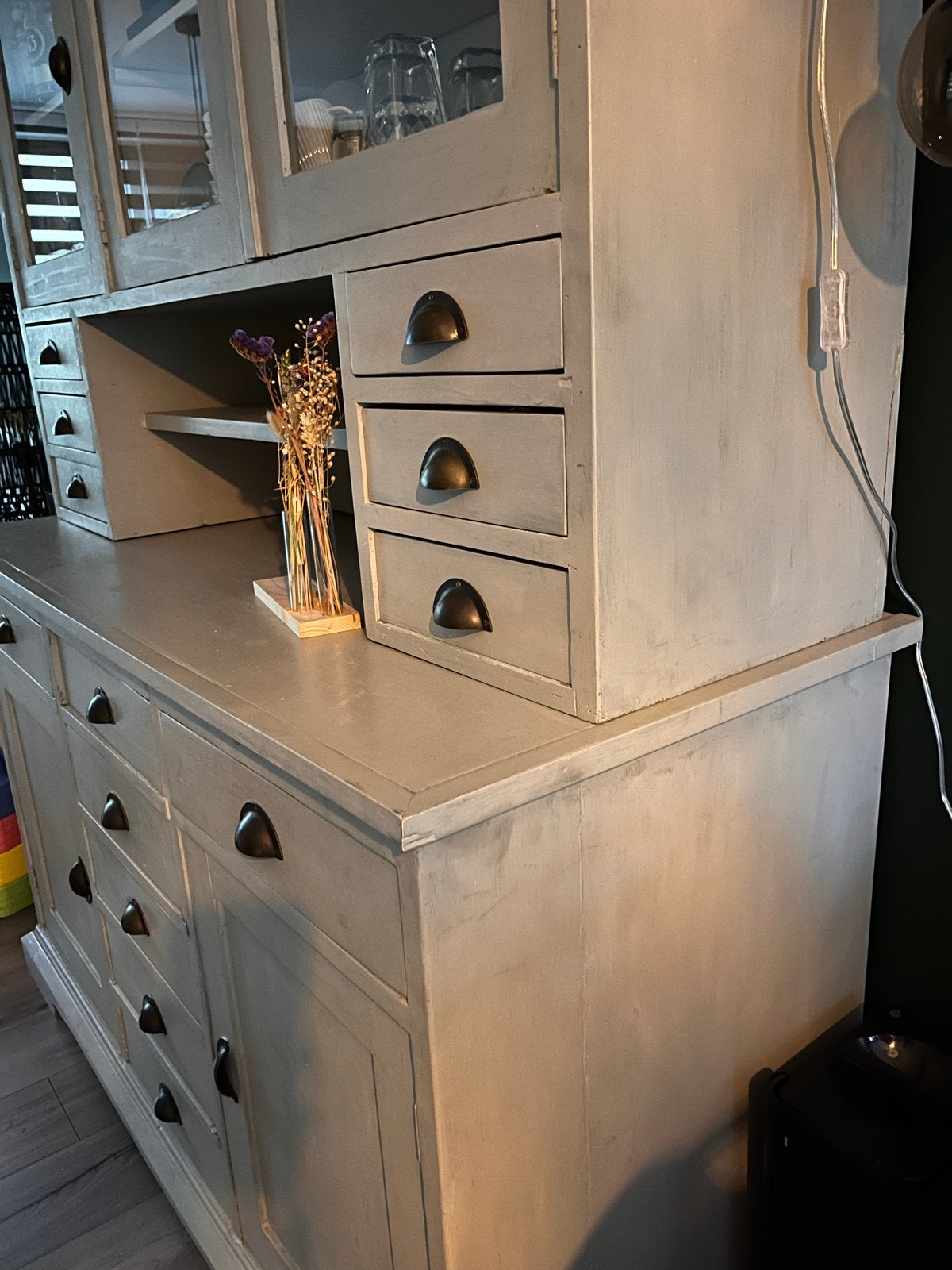 Foto 5 van Landelijk dressoir/buffetkast met veel opbergruimte