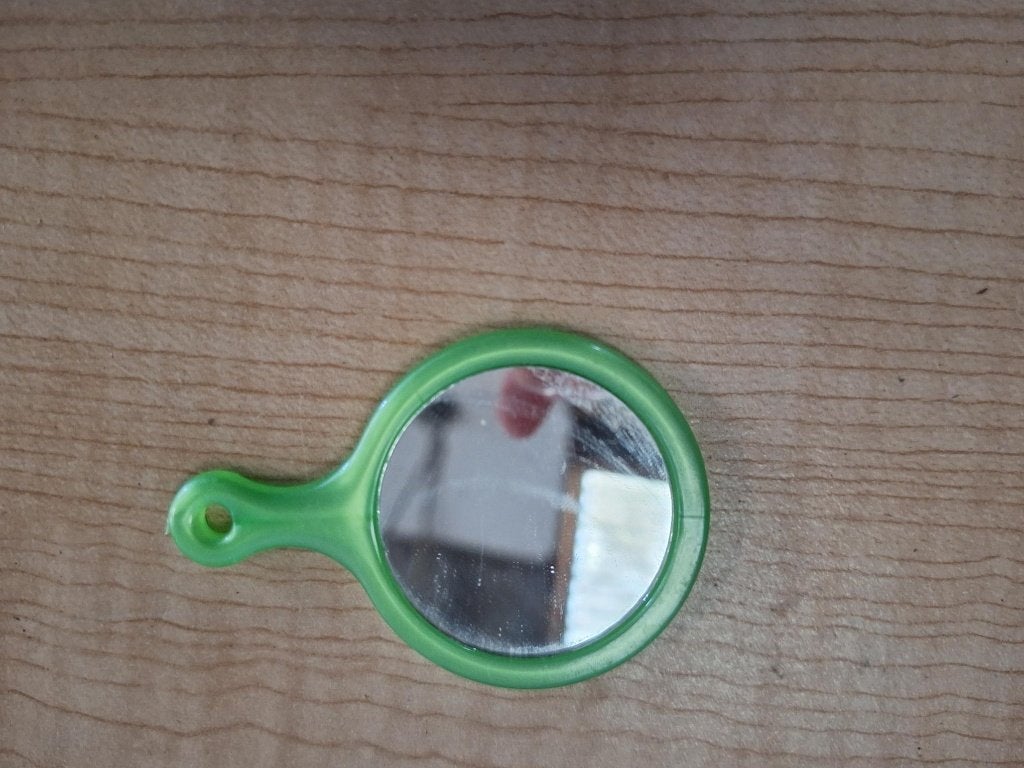 spiegeltje, Huis en Inrichting, Minder dan 50 cm, Ophalen of Verzenden, Zo goed als nieuw, Minder dan 100 cm