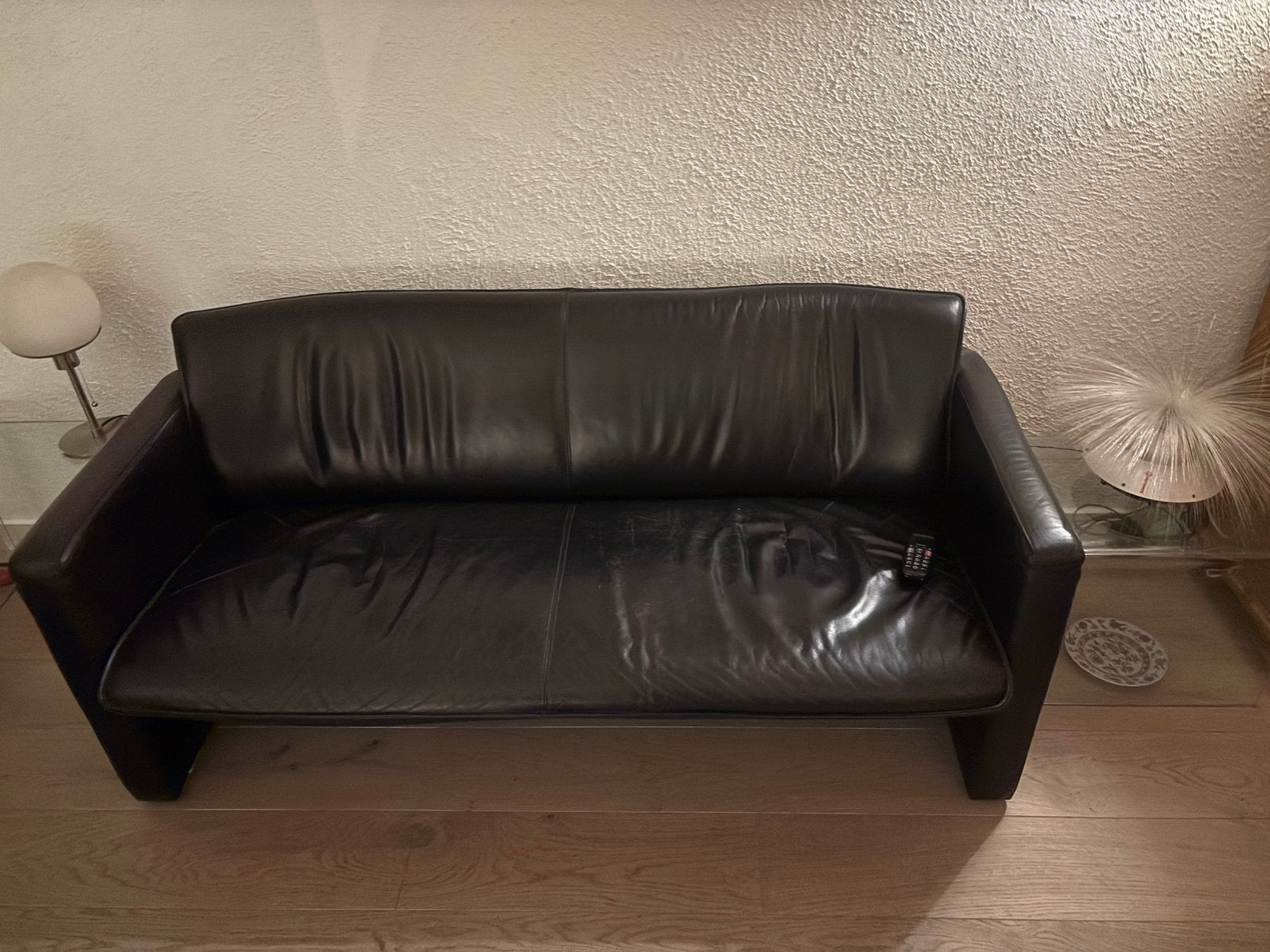Gebruikte zwart lederen 2.5 zits Leolux bank, Ophalen, Gebruikt, 150 tot 200 cm, Tweepersoons